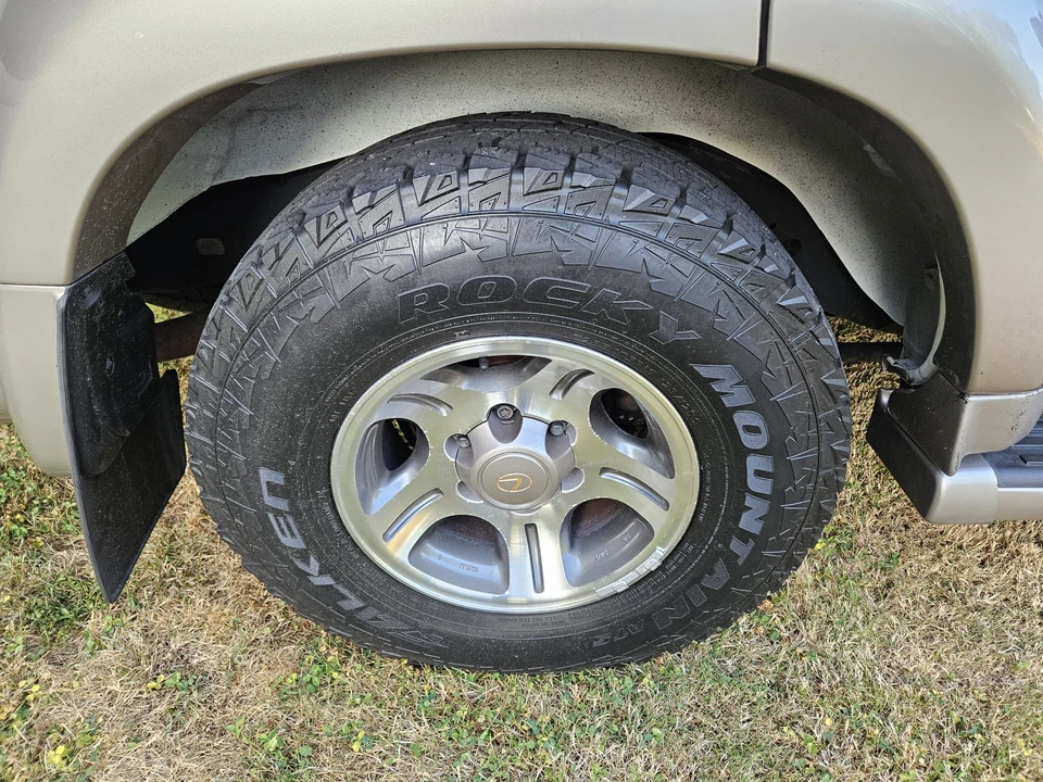 1997 Lexus LX 1st Gen - Image 30 of 31