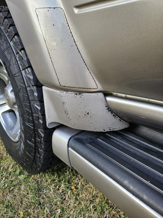 1997 Lexus LX 1st Gen - Image 27 of 31