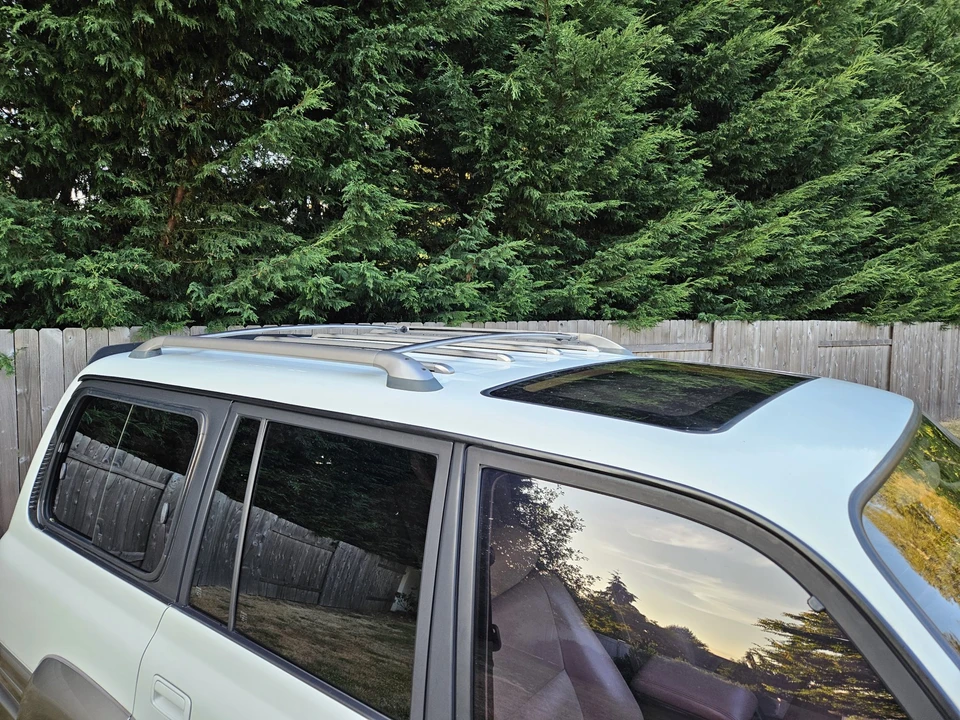 1997 Lexus LX 1st Gen - Image 25 of 31