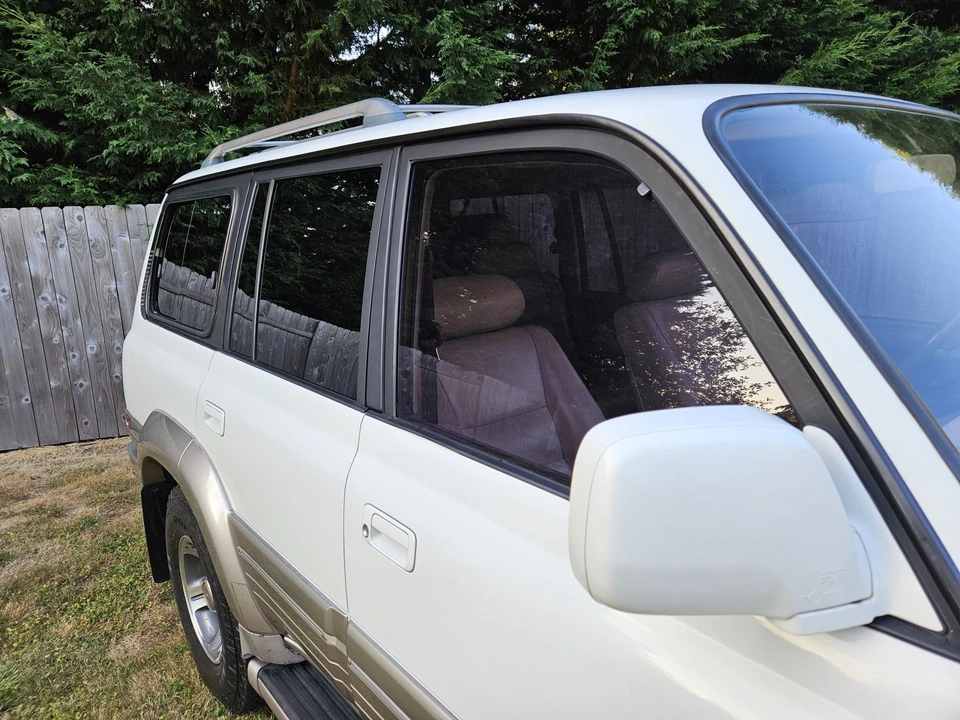 1997 Lexus LX 1st Gen - Image 13 of 31