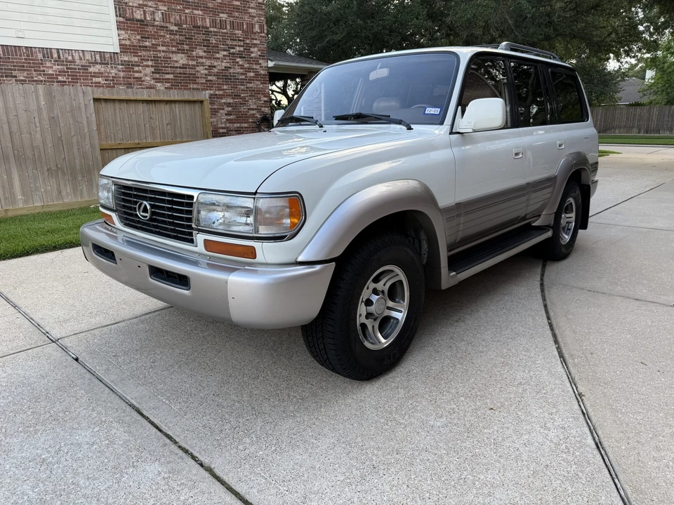 1997 Lexus LX 1st Gen - Image 8 of 31