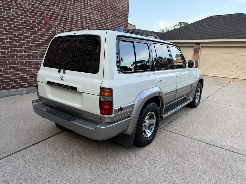 1997 Lexus LX 1st Gen - Image 21 of 31