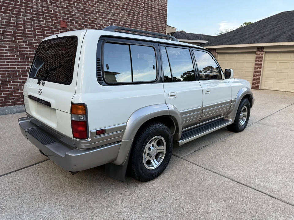 1997 Lexus LX 1st Gen - Image 22 of 31