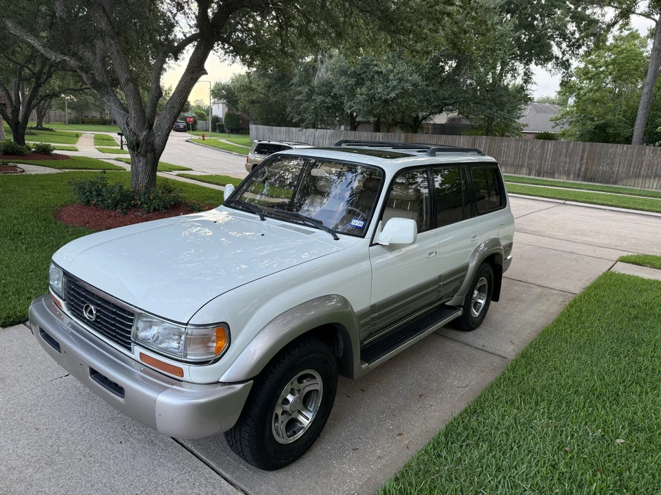 1997 Lexus LX 1st Gen - Image 2 of 31