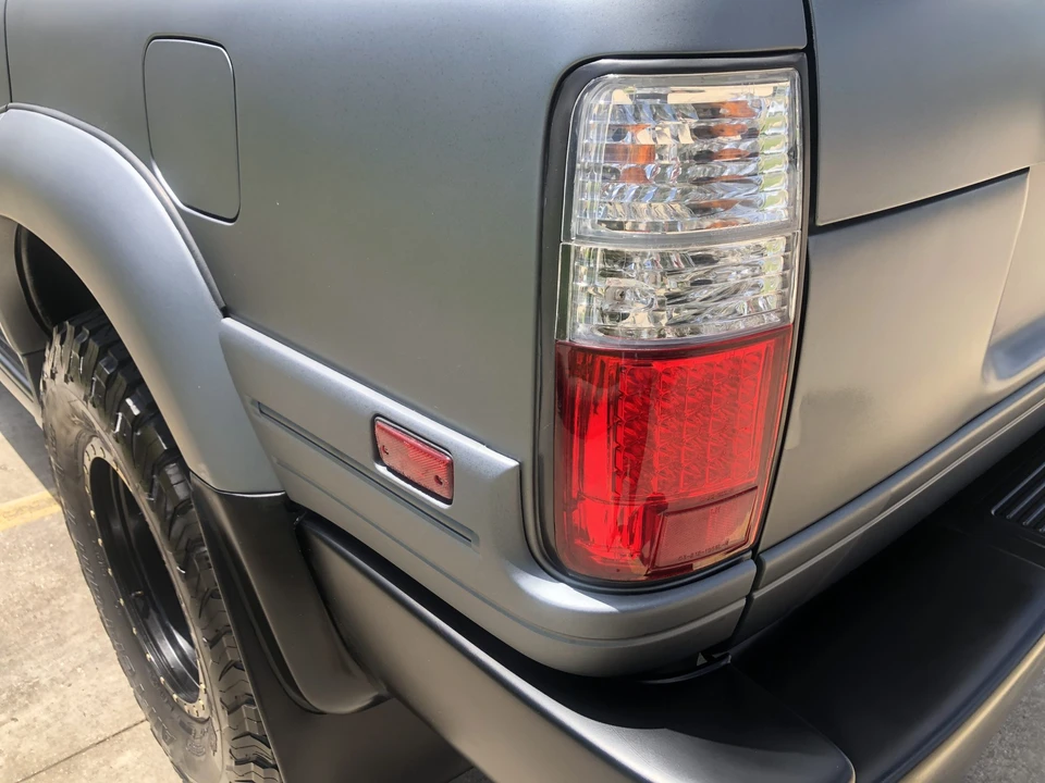 1997 Lexus LX 1st Gen - Image 26 of 31