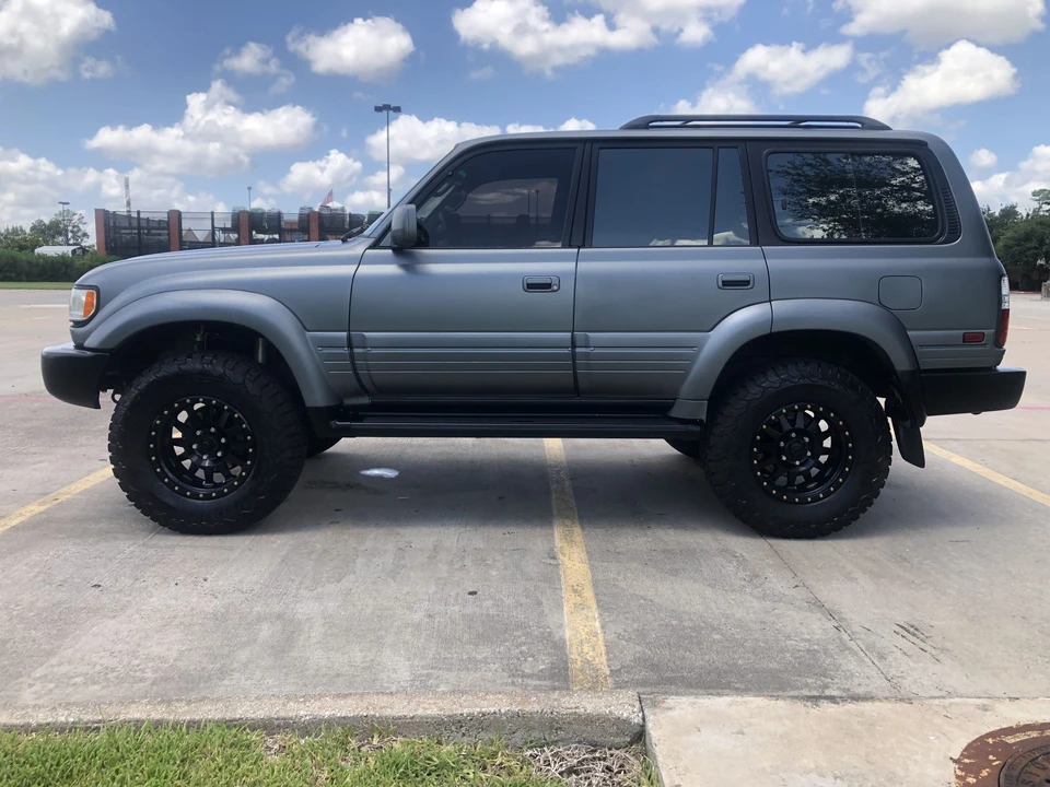 1997 Lexus LX 1st Gen - Image 12 of 31