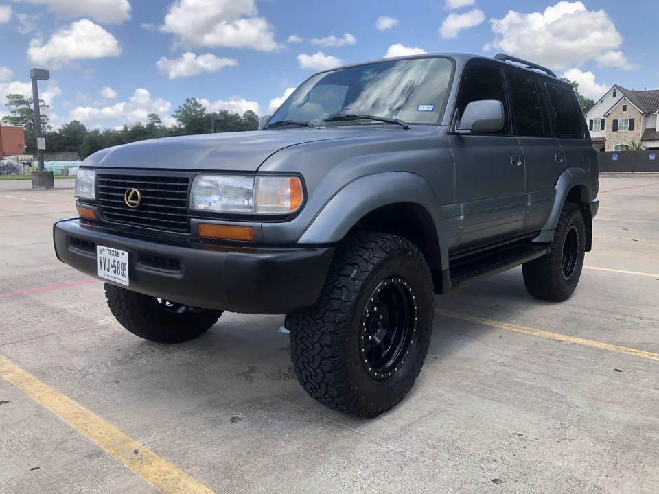 1997 Lexus LX 1st Gen - Image 13 of 31