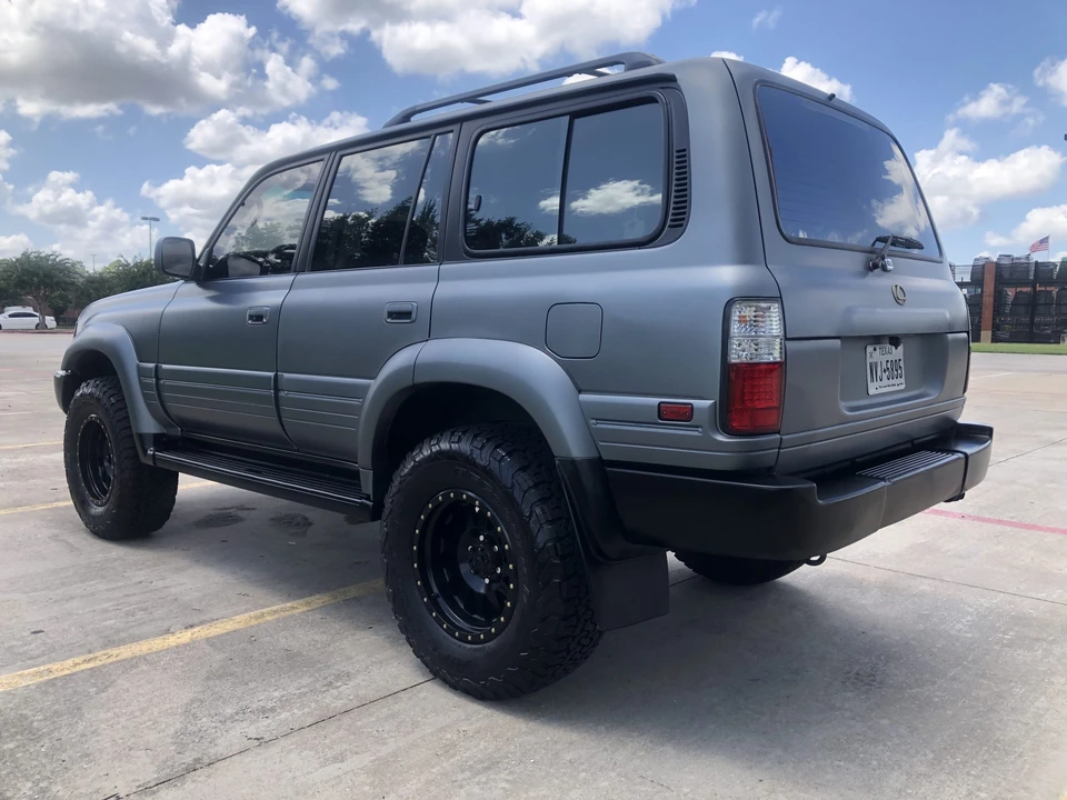 1997 Lexus LX 1st Gen - Image 9 of 31