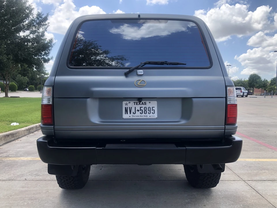 1997 Lexus LX 1st Gen - Image 8 of 31