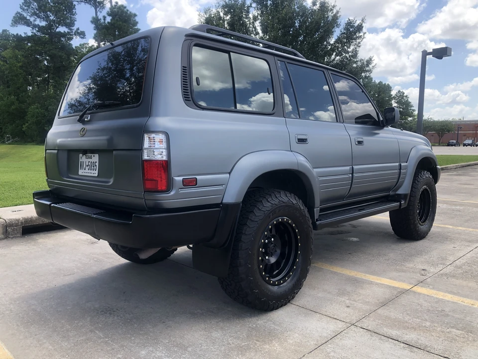 1997 Lexus LX 1st Gen - Image 5 of 31
