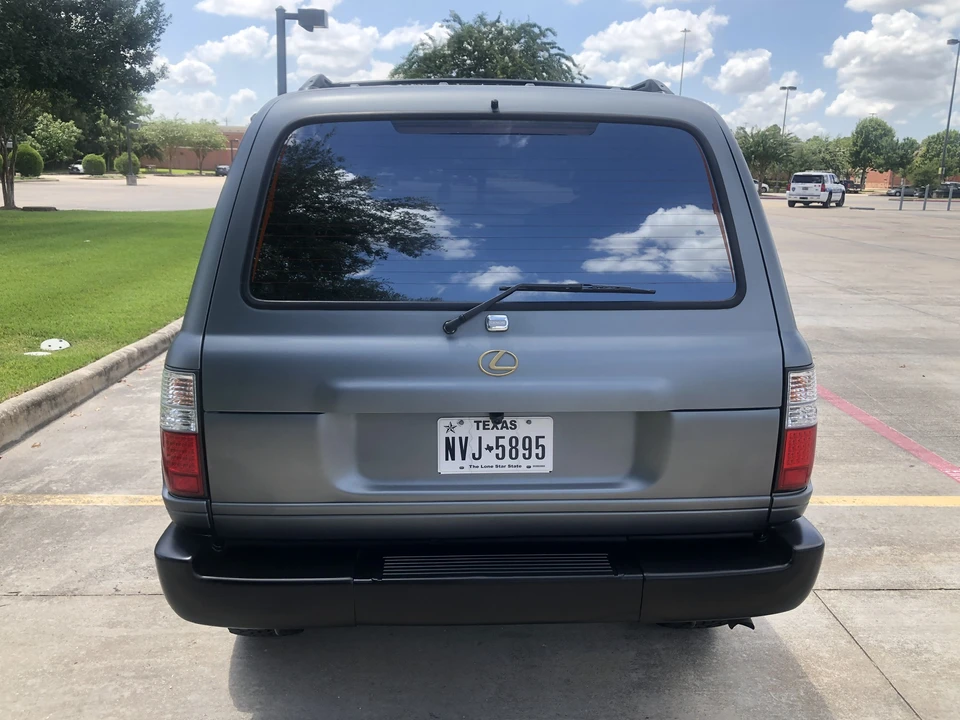 1997 Lexus LX 1st Gen - Image 7 of 31