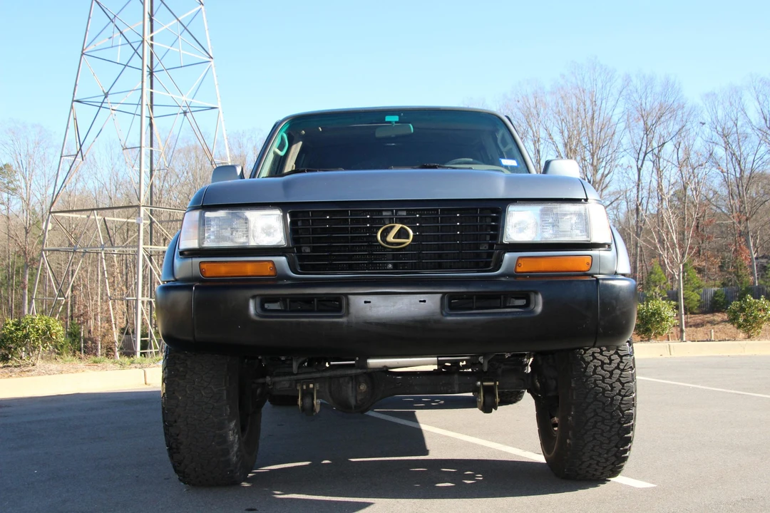 1997 Lexus LX 1st Gen - Image 9 of 31