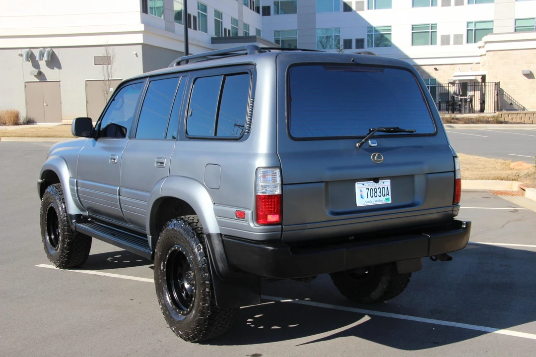 1997 Lexus LX 1st Gen - Image 27 of 31