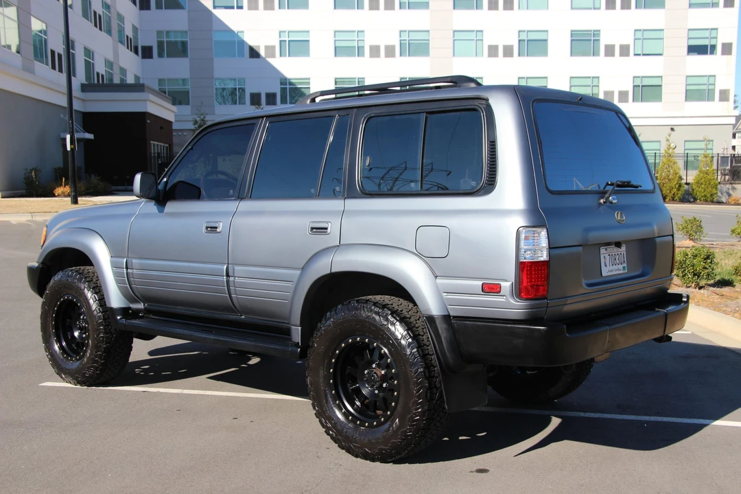 1997 Lexus LX 1st Gen - Image 28 of 31
