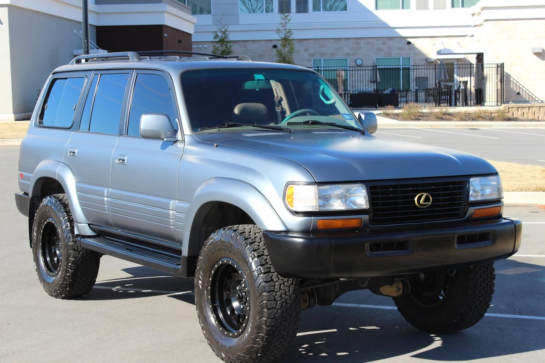 1997 Lexus LX 1st Gen - Image 14 of 31