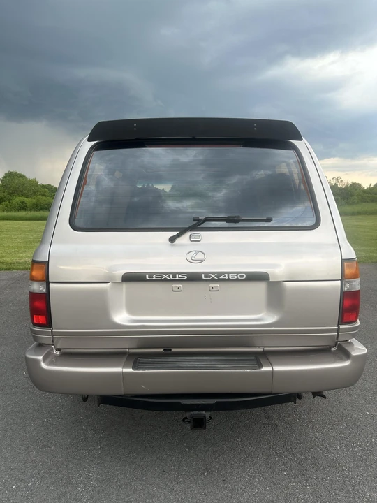 1997 Lexus LX 1st Gen - Image 22 of 31