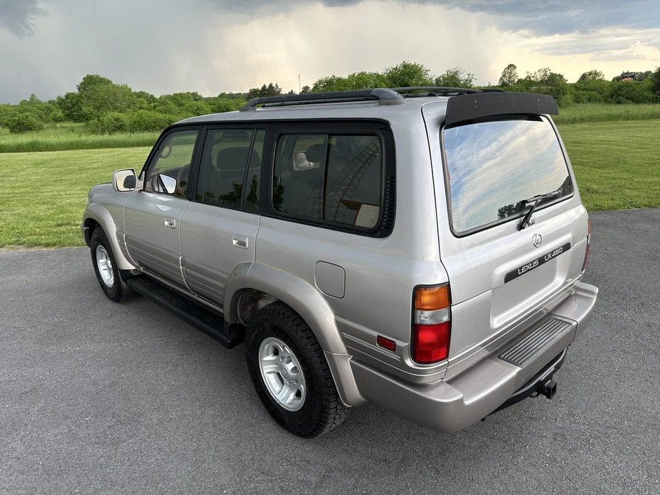 1997 Lexus LX 1st Gen - Image 25 of 31