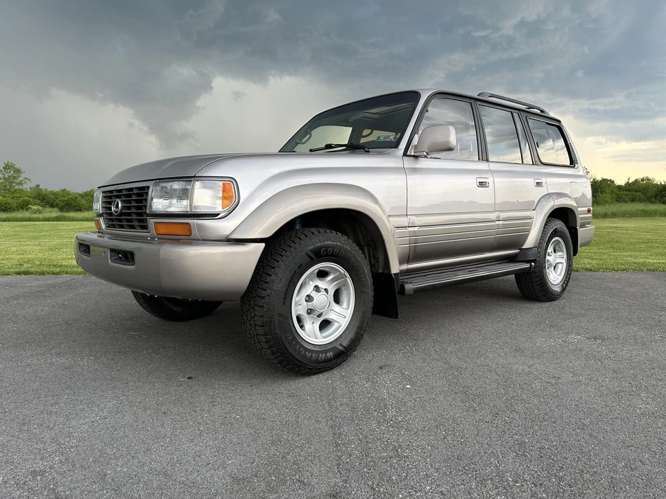 1997 Lexus LX 1st Gen - Image 2 of 31