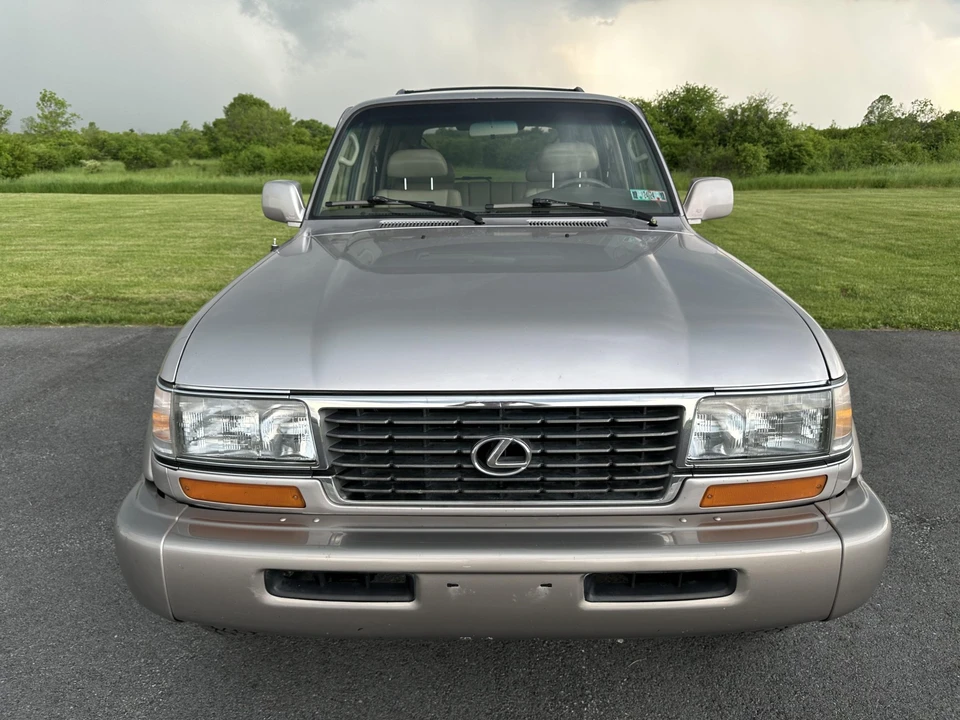 1997 Lexus LX 1st Gen - Image 7 of 31