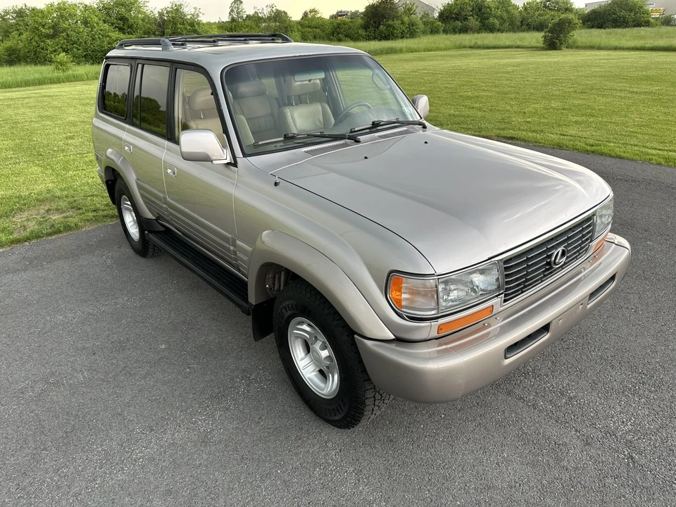 1997 Lexus LX 1st Gen - Image 10 of 31