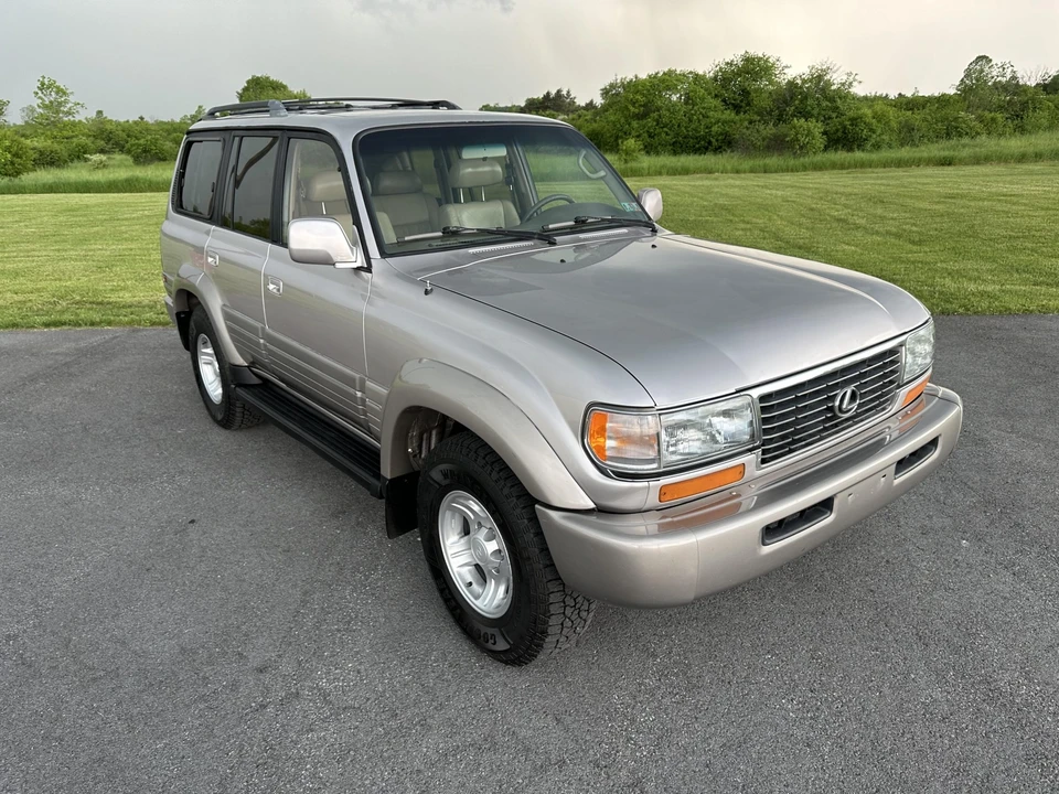 1997 Lexus LX 1st Gen - Image 12 of 31