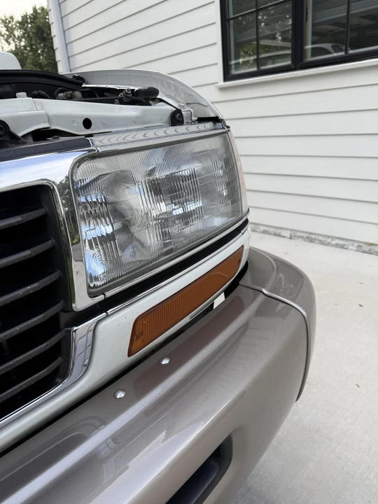 1997 Lexus LX 1st Gen - Image 17 of 31
