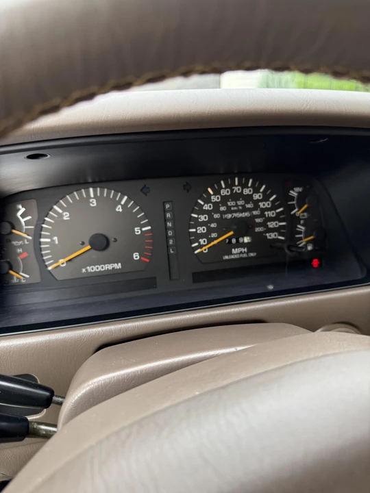 1997 Lexus LX 1st Gen - Image 29 of 31
