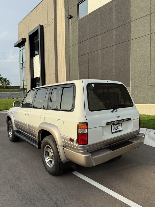 1997 Lexus LX 1st Gen - Image 6 of 31