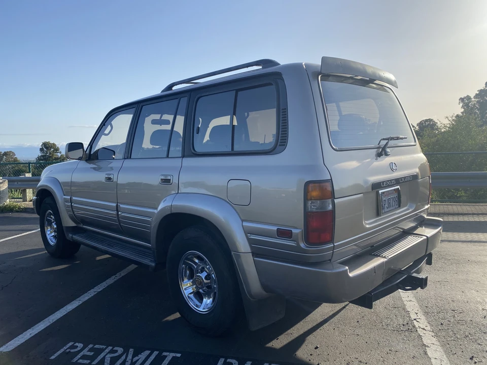 1997 Lexus LX 1st Gen - Image 9 of 31