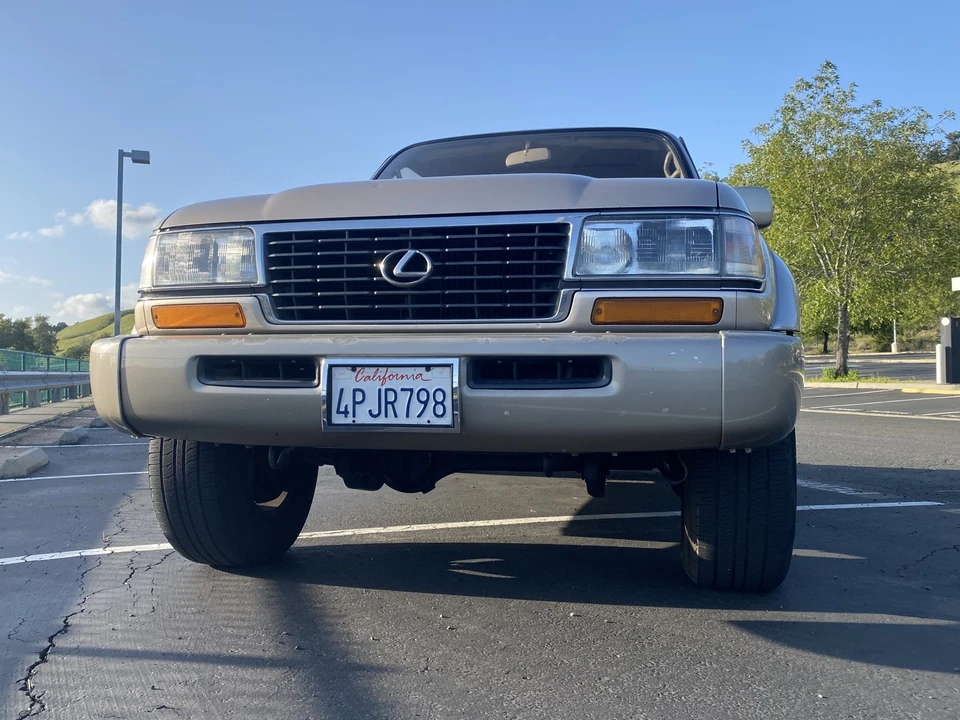 1997 Lexus LX 1st Gen - Image 22 of 31