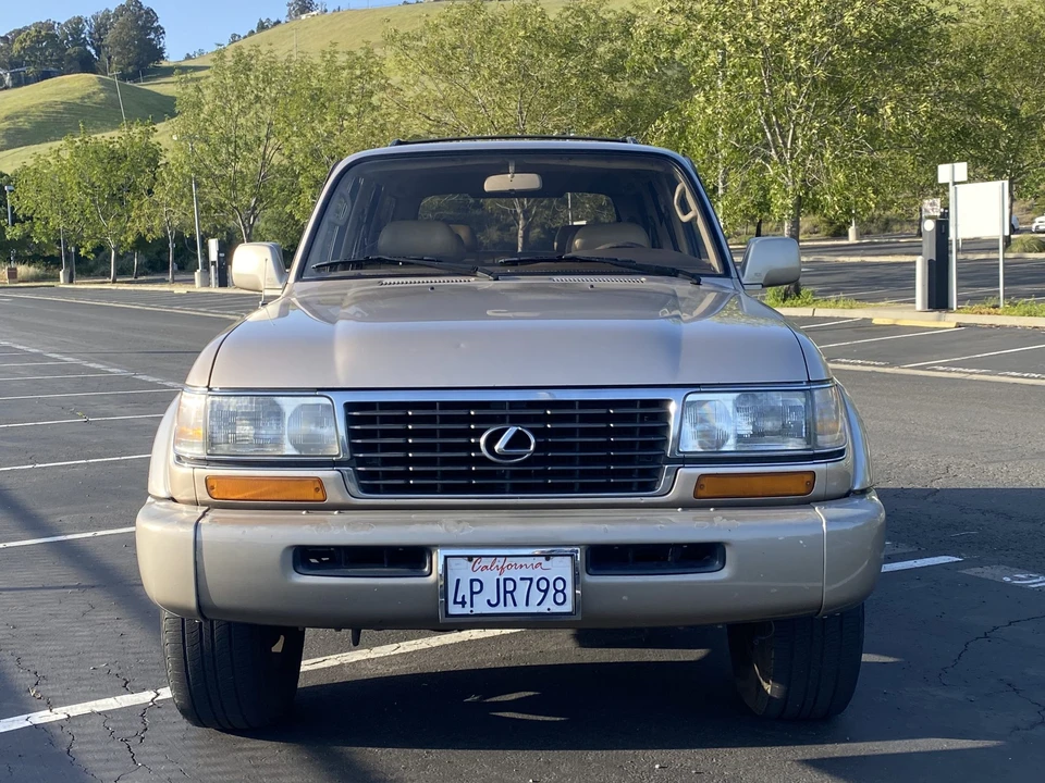1997 Lexus LX 1st Gen - Image 21 of 31