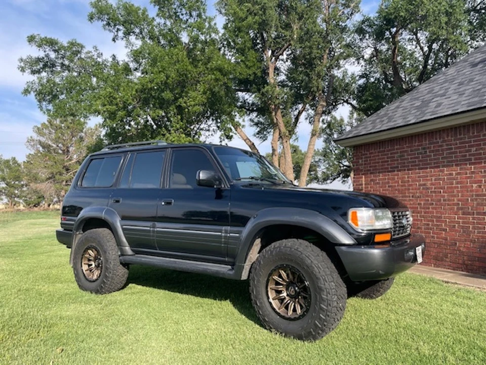 1997 Lexus LX 1st Gen - Image 22 of 31