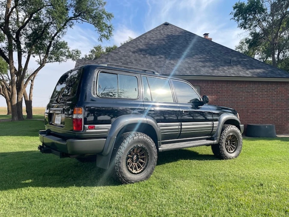 1997 Lexus LX 1st Gen - Image 16 of 31