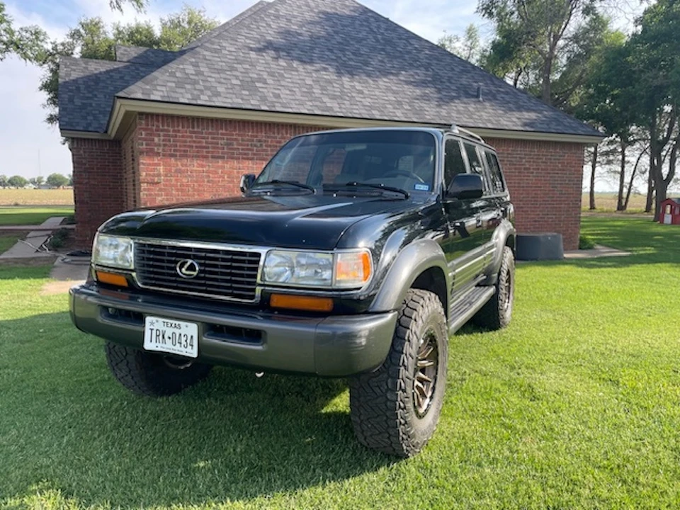 1997 Lexus LX 1st Gen - Image 2 of 31