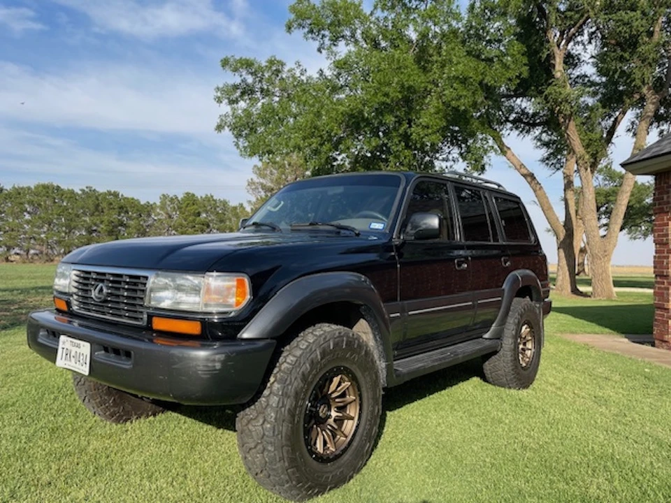 1997 Lexus LX 1st Gen - Image 3 of 31