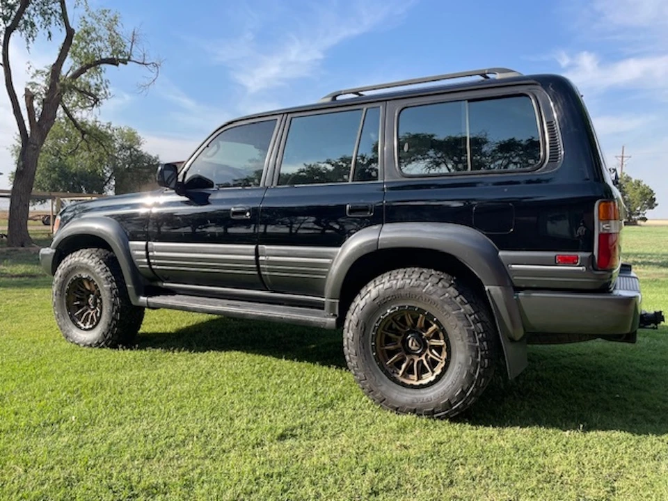 1997 Lexus LX 1st Gen - Image 6 of 31