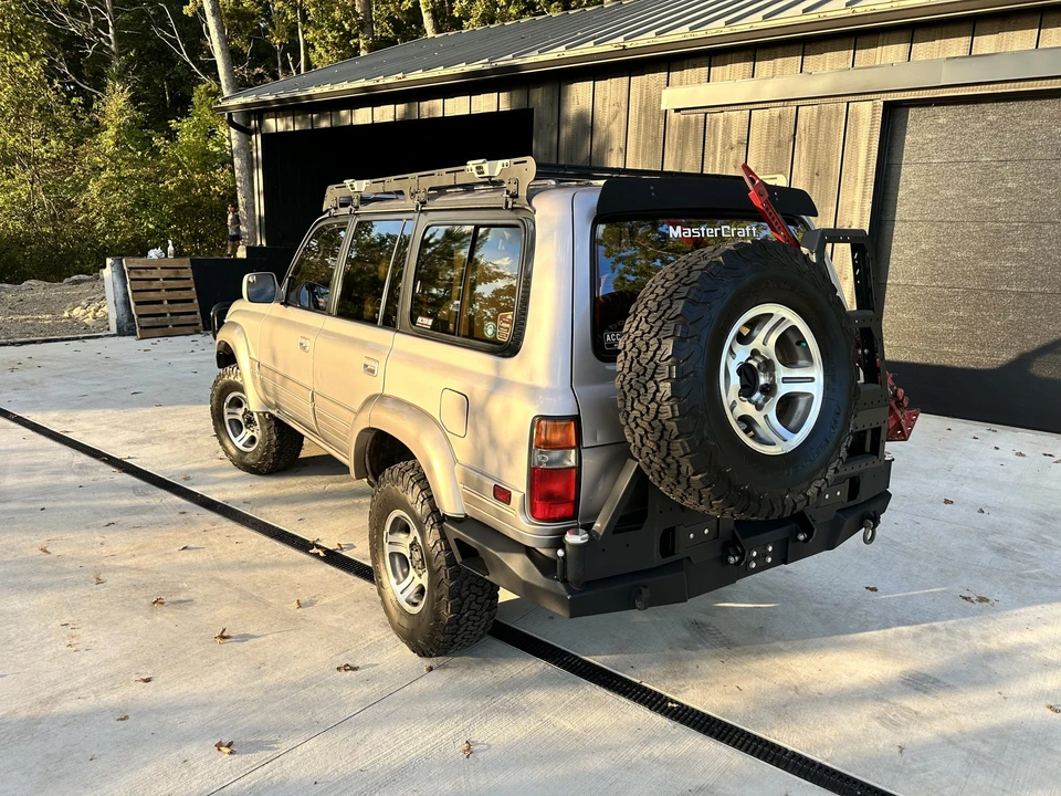 1997 Lexus LX 1st Gen - Image 13 of 31