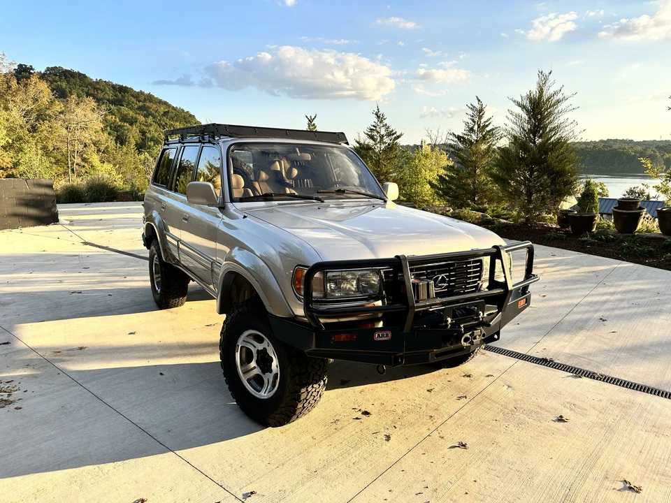 1997 Lexus LX 1st Gen - Image 5 of 31