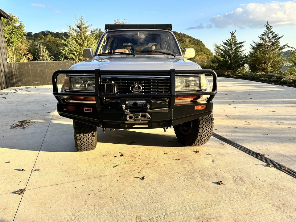 1997 Lexus LX 1st Gen - Image 3 of 31