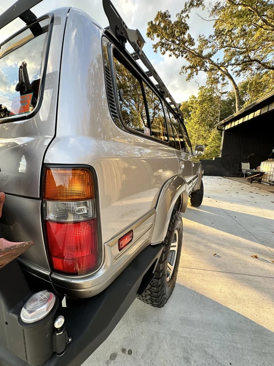 1997 Lexus LX 1st Gen - Image 22 of 31