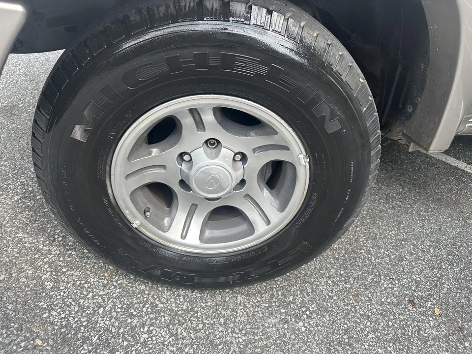 1997 Lexus LX 1st Gen - Image 12 of 31