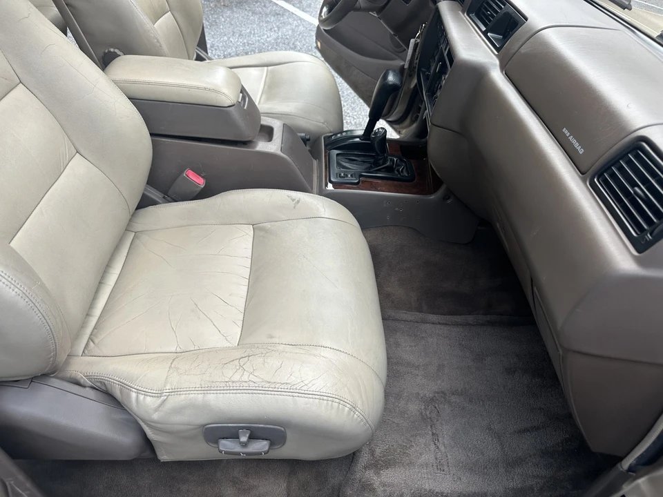 1997 Lexus LX 1st Gen - Image 21 of 31