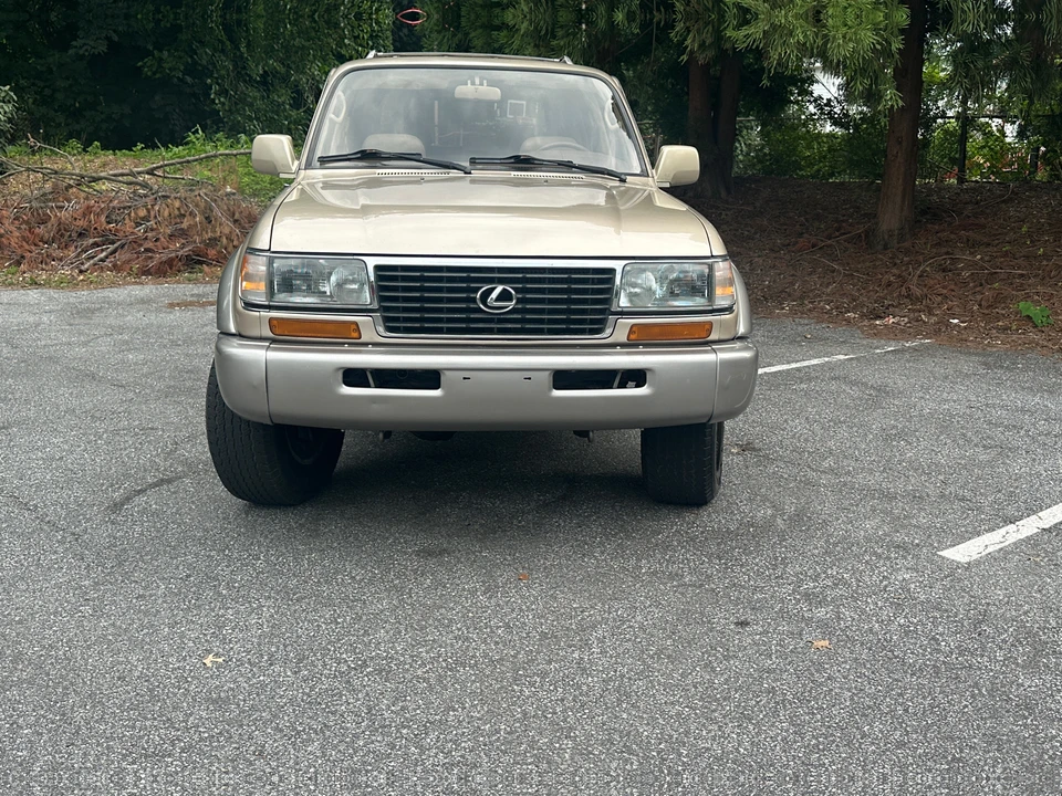 1997 Lexus LX 1st Gen - Image 10 of 31