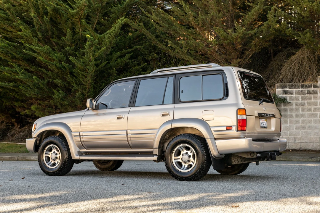 1997 Lexus LX 1st Gen - Image 7 of 31