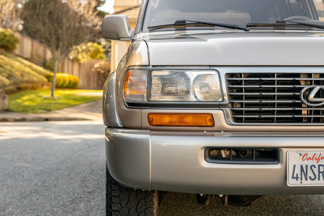 1997 Lexus LX 1st Gen - Image 16 of 31