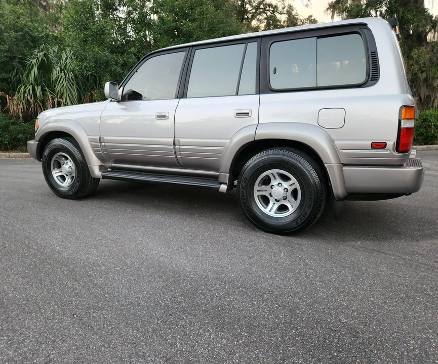 1997 Lexus LX 1st Gen - Image 8 of 31