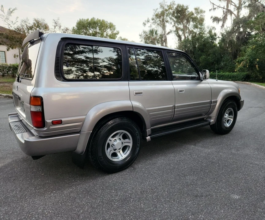 1997 Lexus LX 1st Gen - Image 13 of 31