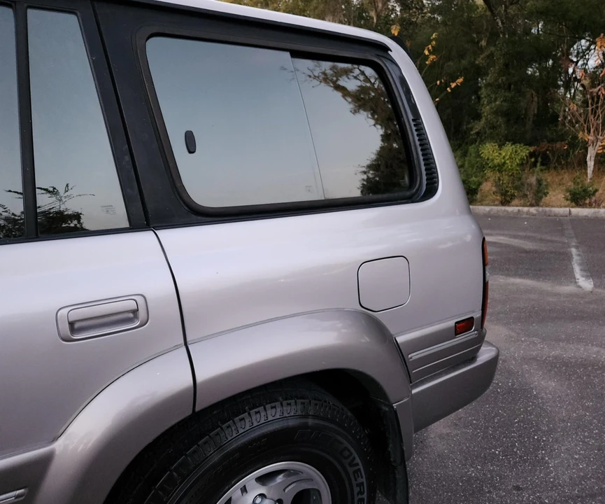 1997 Lexus LX 1st Gen - Image 26 of 31