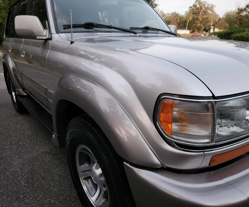 1997 Lexus LX 1st Gen - Image 22 of 31