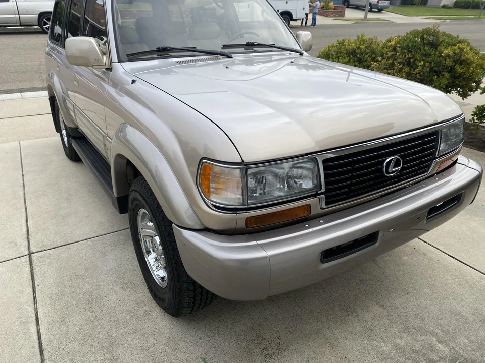 1997 Lexus LX 1st Gen - Image 23 of 31
